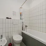 Isola - 2 Bedrooms - Free Parking