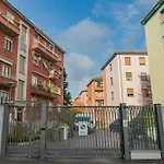 Isola - 2 Bedrooms - Free Parking * 밀라노