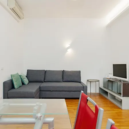 아파트 Isola - 2 Bedrooms - Free Parking