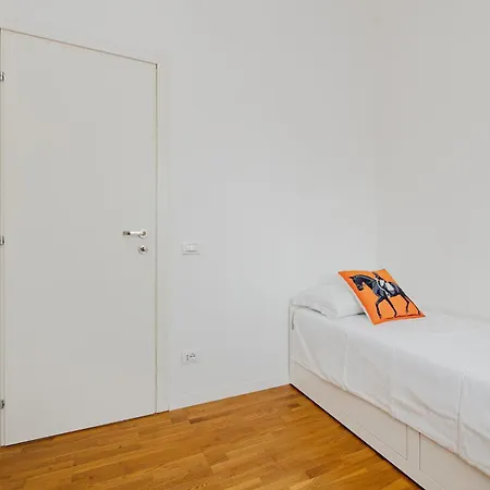 Apartment Isola - 2 Bedrooms - Free Parking *